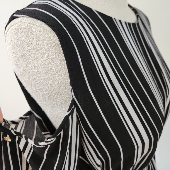 Calvin Tran Black & White stripe short dress with shoulder cut-outs - Picture 5 of 8